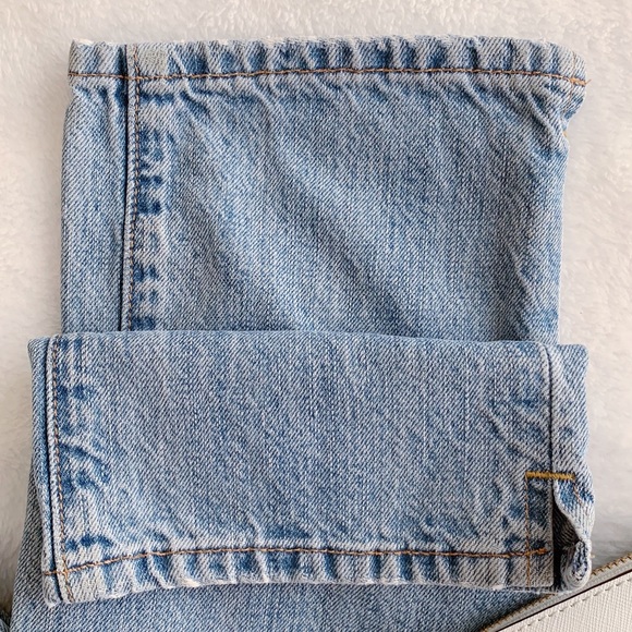 gap light wash distressed boyfriend crop jeans - Picture 5 of 7